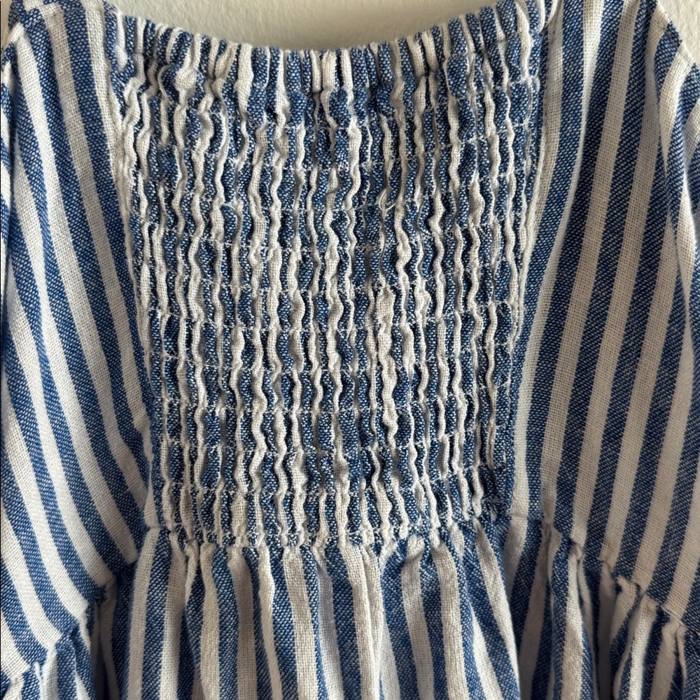 Old Navy Girls Blue and White Striped romper with pockets - Picture 7 of 8